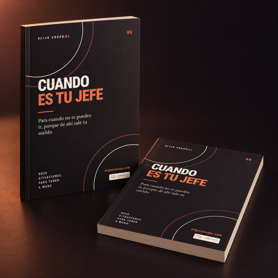 El cuaderno Cuando es tu jefe, de pie sobre otro ejemplar